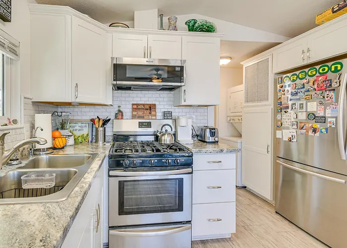 Steps To Beach: Havasu W/ Grill! Lake Havasu City